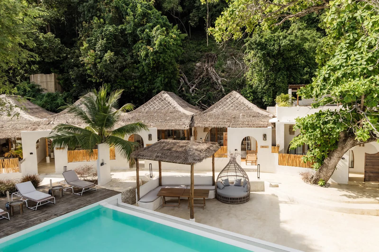 Cape Beach Villa on a calm, gently shelving sandy beach at Bantai Beach, Maenam, Koh Samui