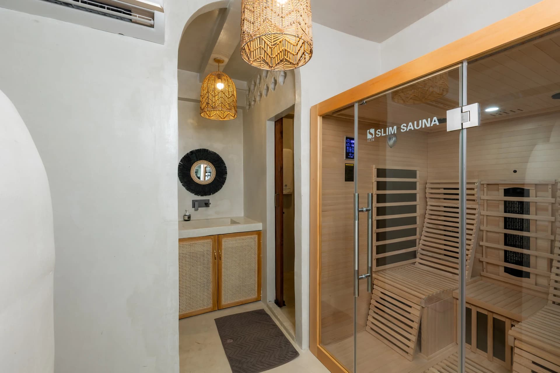 A gym, an infrared sauna and a quiet desk
