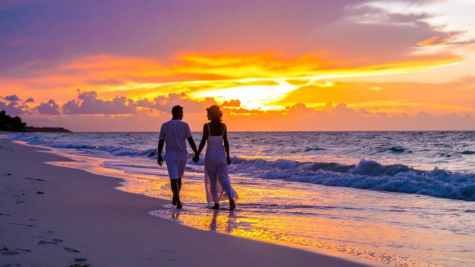 Sunset over the calm bay at Cape Beach Villa — a romantic honeymoon setting on Koh Samui