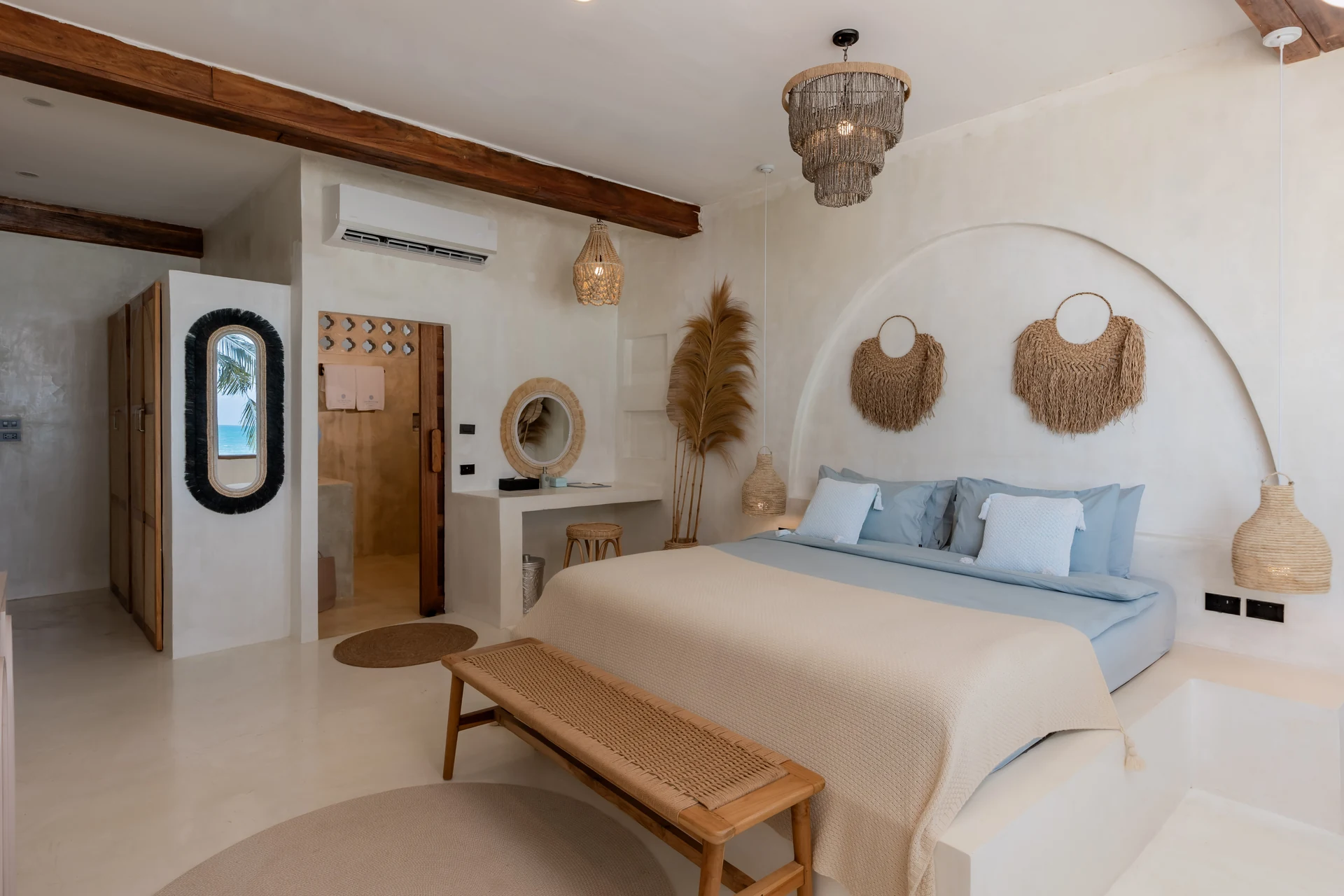 Beachfront Family Villa — bright king bedroom with full sea view (Villa De Mar) — photo 7