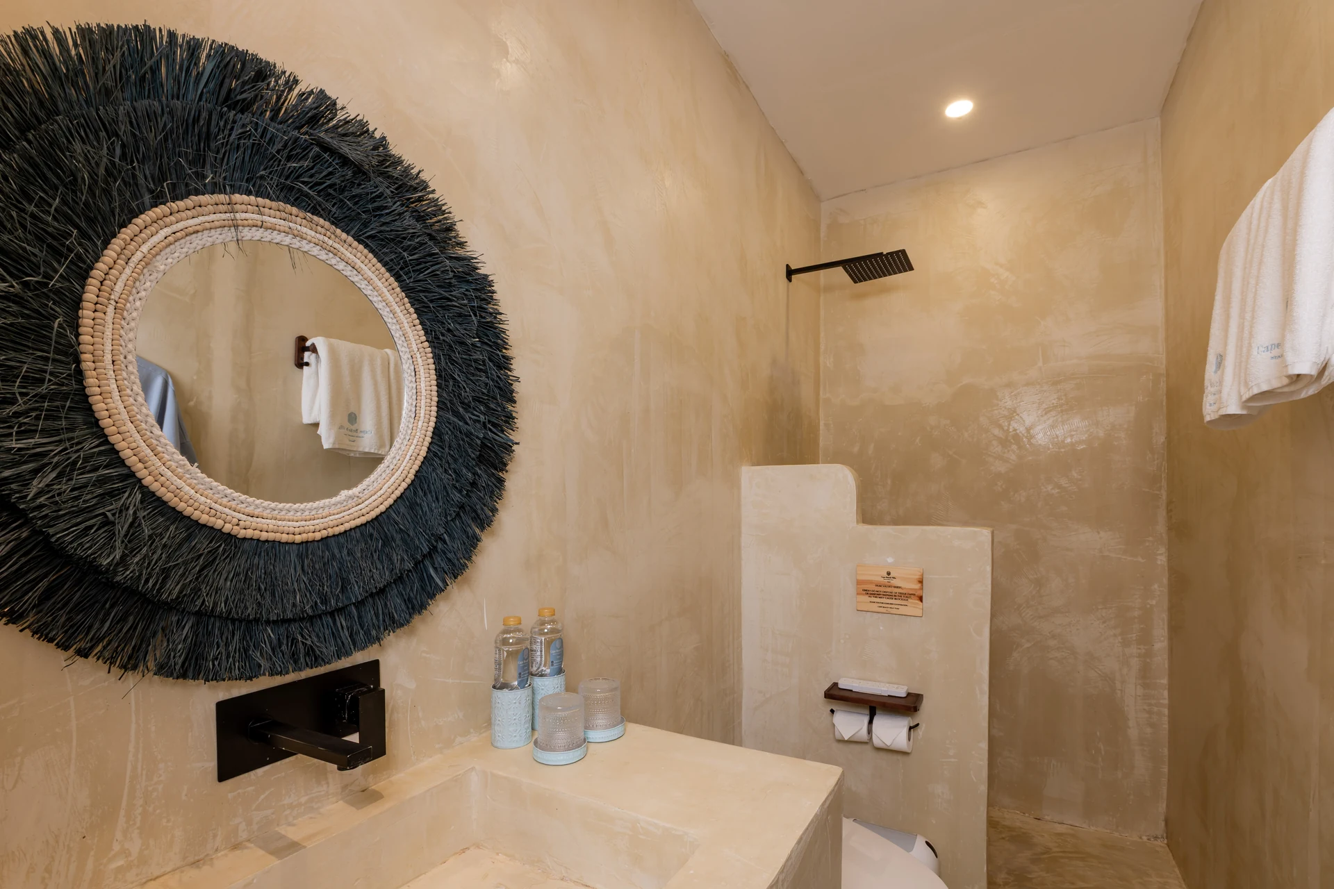 Beachfront Family Villa — bright king bedroom with full sea view (Villa De Mar) — photo 11