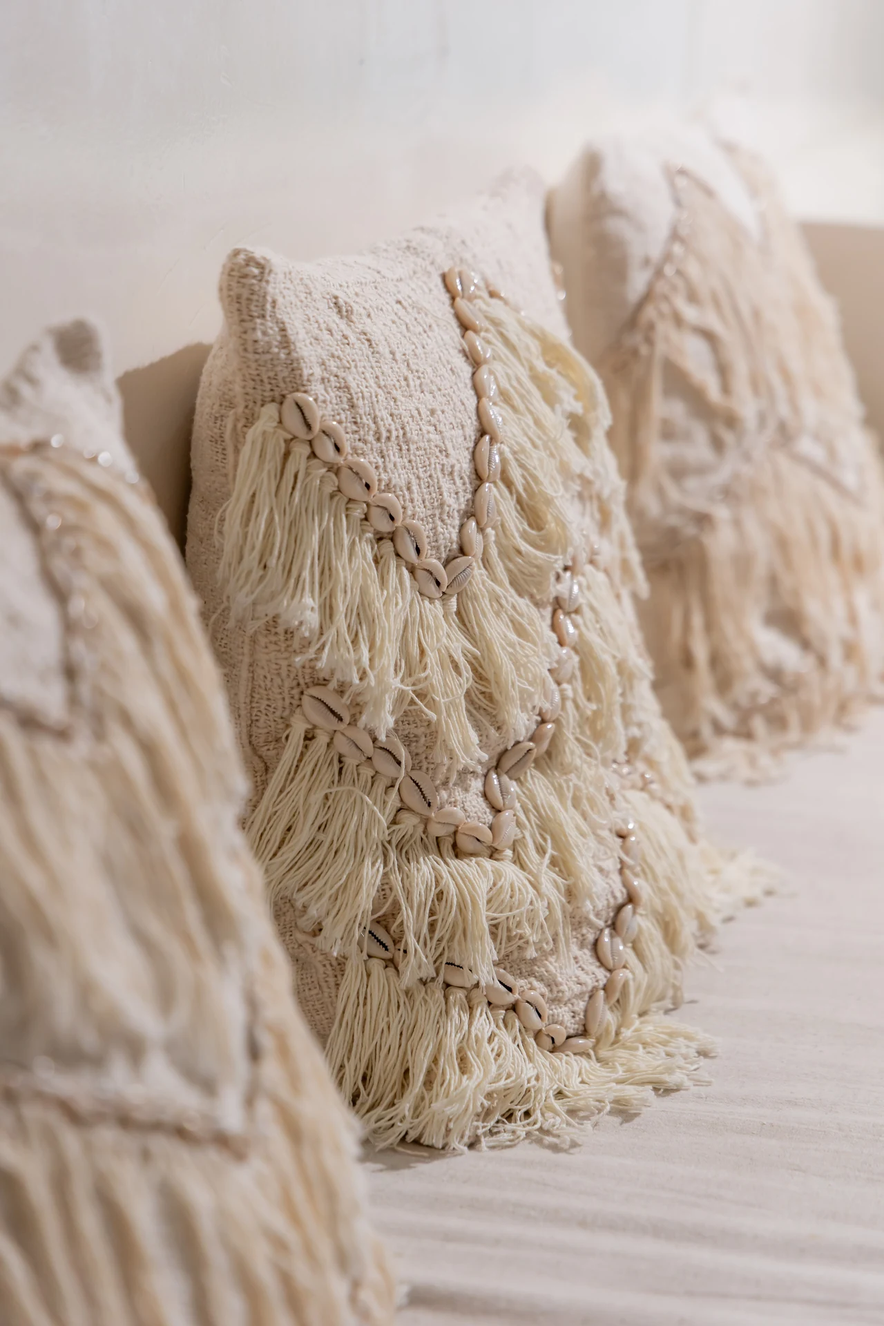 Studio Villa — canopy bed with sea-toned linens (Villa Coco) — photo 19